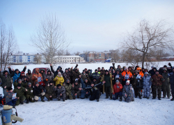 Соревнования по зимней рыбалке «Ледовое поклёвище» в Грибановке собрали рекордное количество участников