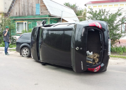 В Борисоглебске водителю-пенсионеру стало плохо за рулем 
