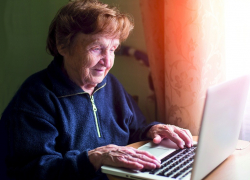 Более 70 борисоглебских пенсионеров освоили компьютер благодаря проекту «Нанобабушка»