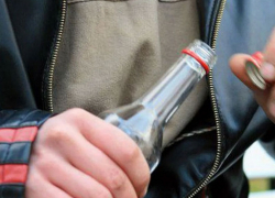 Местного жителя задержали за кражу алкоголя и копилки в Новохоперском районе