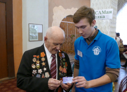 Волонтеры Борисоглебска организовали для ветеранов прямую телефонную линию