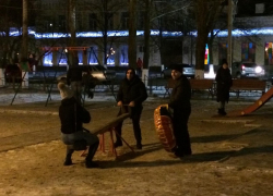 Плохо сохранившихся «детей» запечатлели на фото в центре Борисоглебска