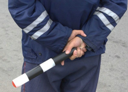 В Новохоперском районе нетрезвый водитель ударил сотрудника ДПС