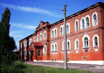 В Борисоглебске депутат устроил скандал на выпускном вечере в школе