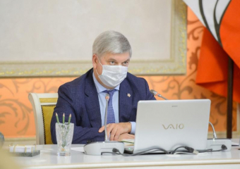 Губернатор Гусев подписал указ о новых ковидных ограничениях в Воронежской области