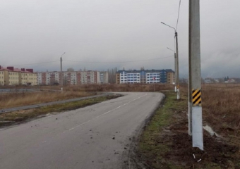 Спустя 14 месяцев после открытия новой школы в Борисоглебске детям осветили дорогу к знаниям