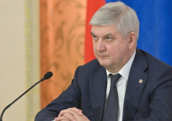 Александр Гусев поручил усилить поддержку семей с детьми
