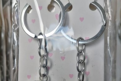 Брелоки и подарки в магазине "Антураж-Декор" - 