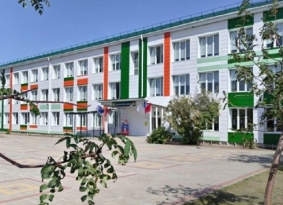 Подрядчика, сорвавшего сроки ремонта школы в Новохоперском районе, внесли в «черный список»