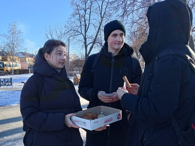 В школах и на улицах  Борисоглебска прошла акция «Блокадный хлеб»
