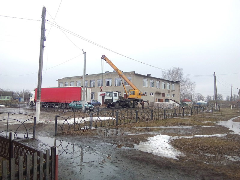 В селе Макашевка Борисоглебского округа продолжается ремонт клуба