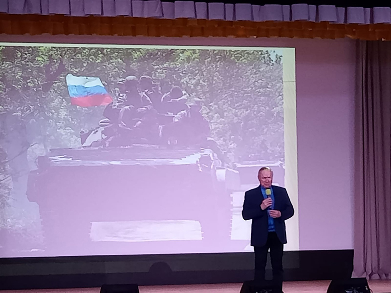 Школьники села Пески Поворинского района организовали благотворительный концерт «Я русский!»