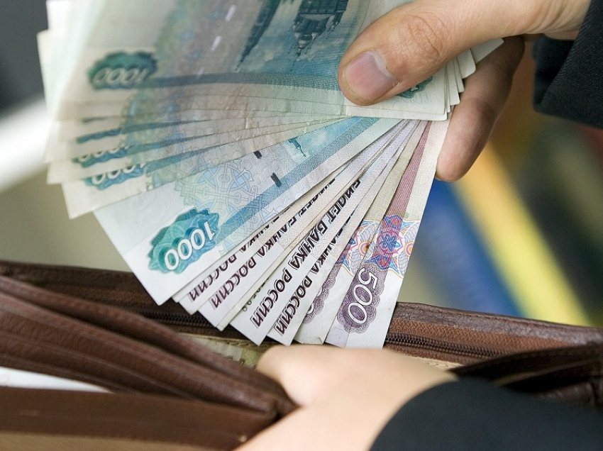 Средняя зарплата в Воронежской области выросла до 55,8 тысяч рублей