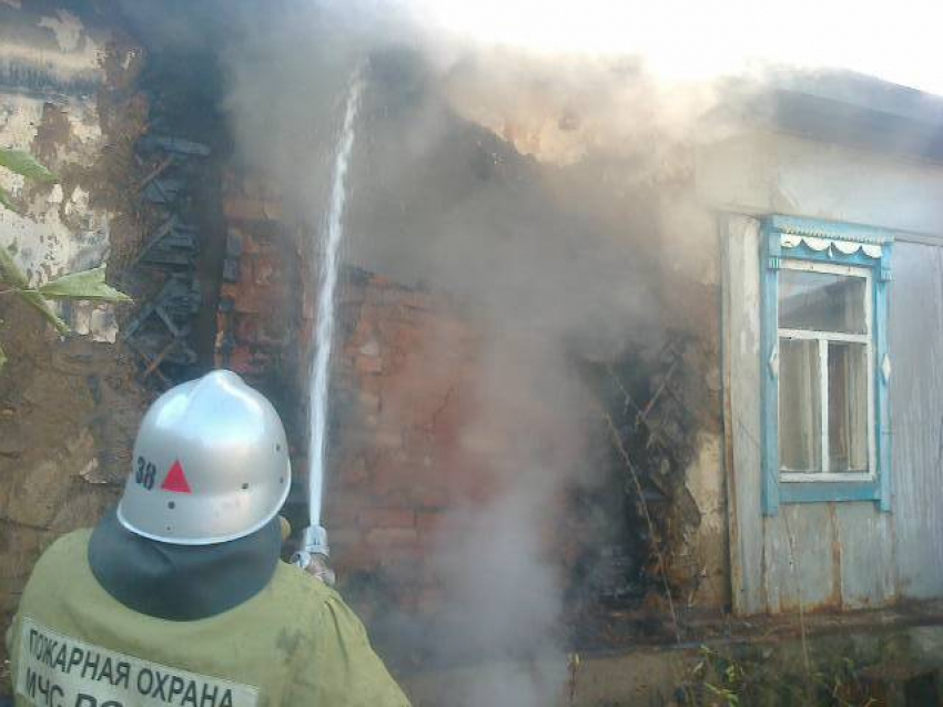 На пожаре в селе Верхний Карачан пострадали люди