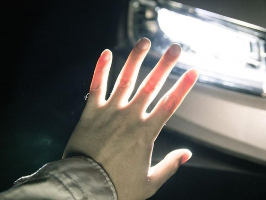 35-летнего жителя Поворино насмерть сбил автобус на трассе