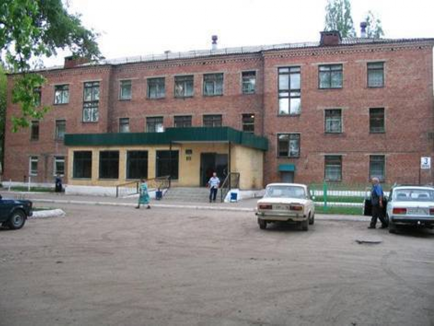 В Борисоглебске на стоянке районной больницы умер пожилой мужчина