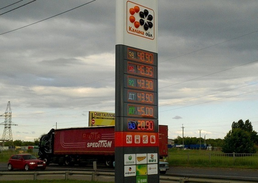 Ожидаемого россиянами снижения цен на бензин не будет