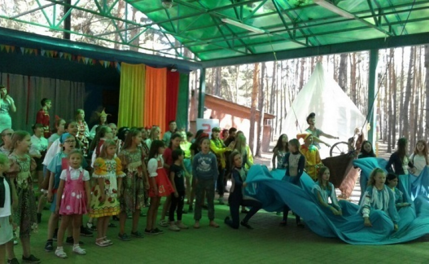 В Борисоглебском округе летний оздоровительный сезон завершился грандиозным фееричным мюзиклом 