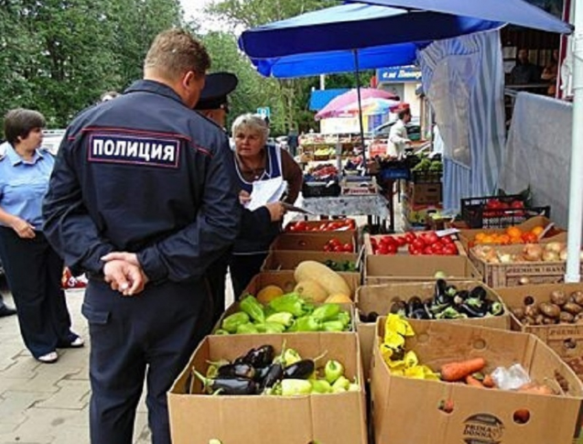 Активную борьбу с несанкционированной торговлей и нарушением правил благоустройства начали в Терновском районе