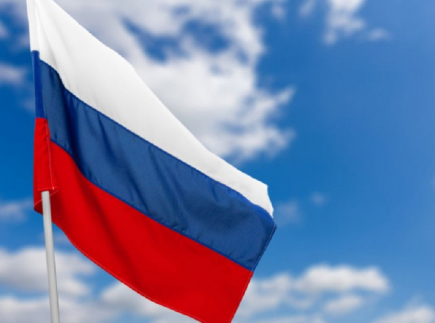 Российский флаг появится во всех образовательных учреждениях Воронежской области