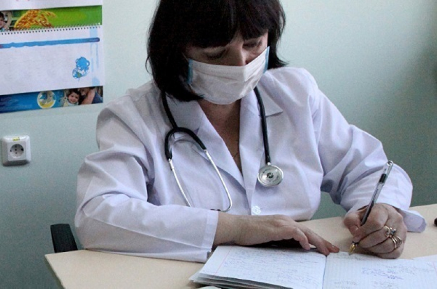 Медиков Воронежской области за «оказание дополнительной помощи» простимулируют деньгами