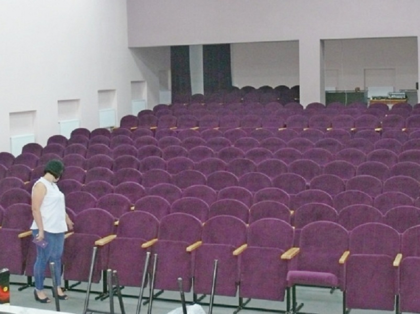 Грибановский Дом культуры обзавелся мебелью и оборудованием