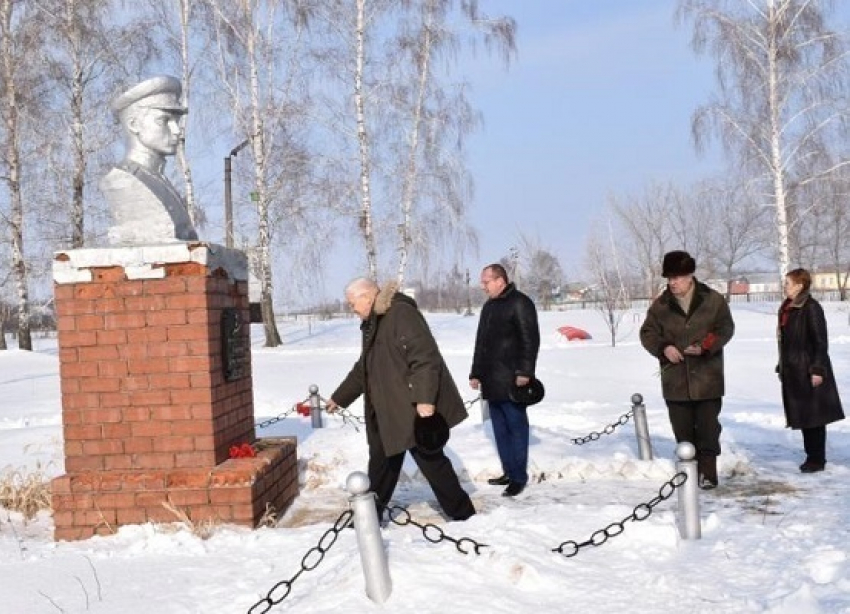 К 100-летию Вооруженных сил в Грибановском районе вспомнили героев-земляков