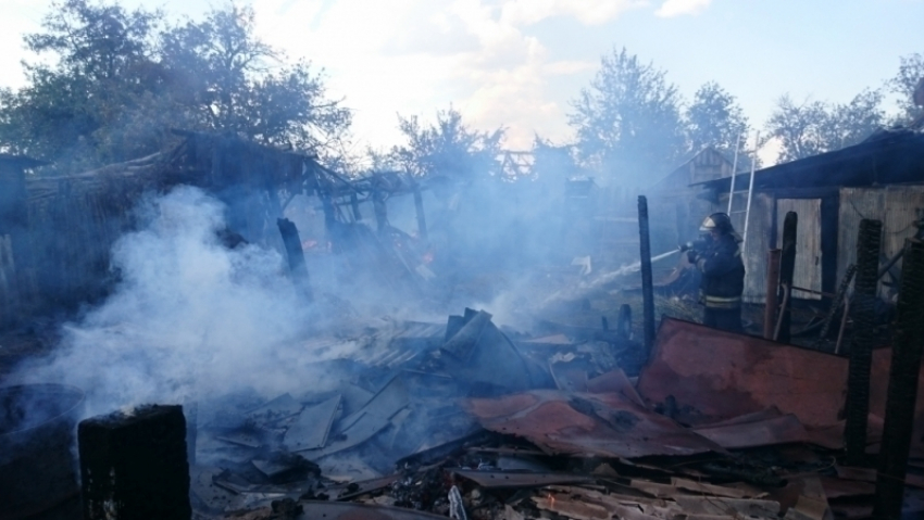 Большой пожар  в селе Калинино устроил десятилетний мальчик 