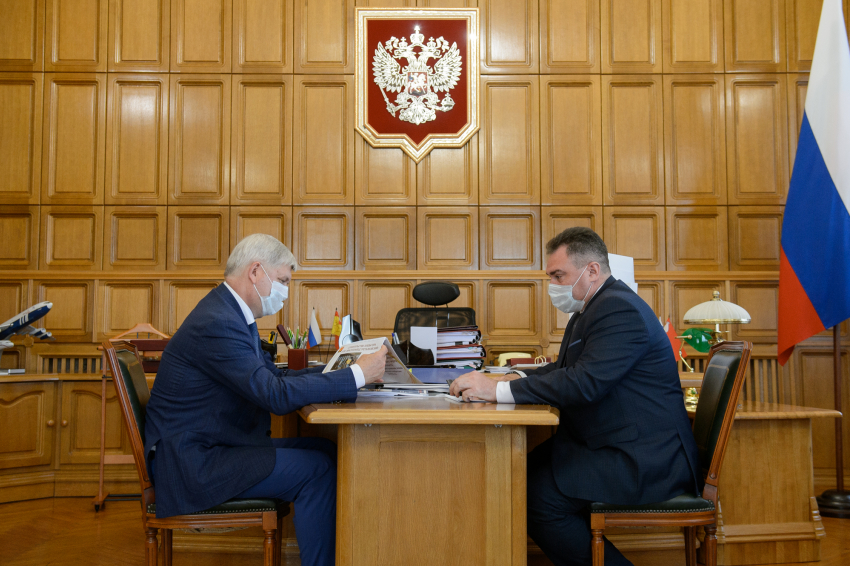 О новой школе, детском саде и развитии производства в Борисоглебске рассказал губернатору Андрей Пищугин