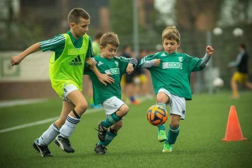 Юные футбольные звезды из Борисоглебска вышли в финал региональных соревнований «Кожаный мяч»