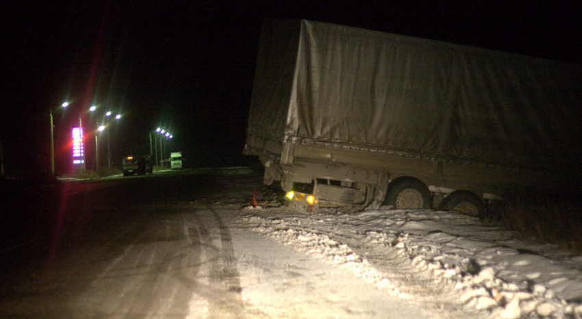 По пути в Борисоглебск погибли водитель и пассажир автомобиля  ВАЗ – 2114