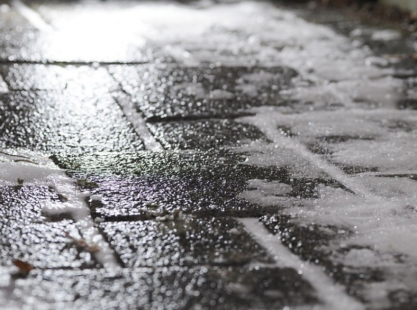 Мокрый снег, гололед и сильный ветер ожидается в Воронежской области