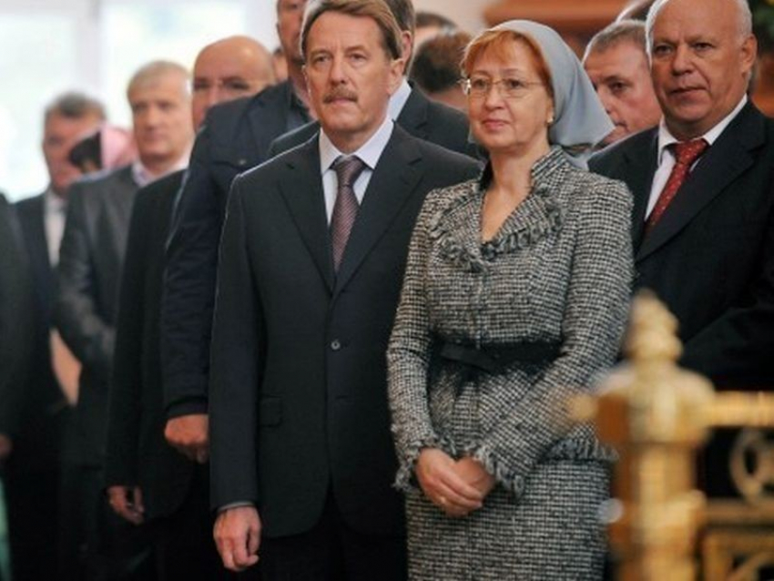 Жена Алексея Гордеева стала почетной гражданкой Воронежской области