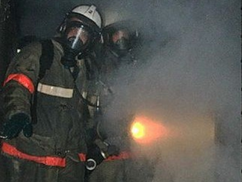 В Новохоперском районе в пожаре пострадал человек