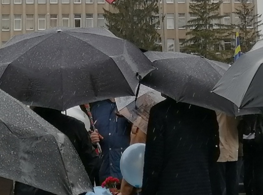 Дожди с грозами испортят празднование Дня Победы в Воронежской области