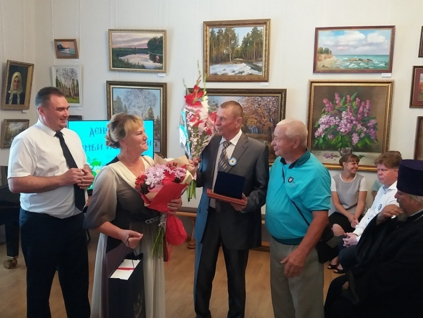 В Борисоглебске отметили семейных долгожителей