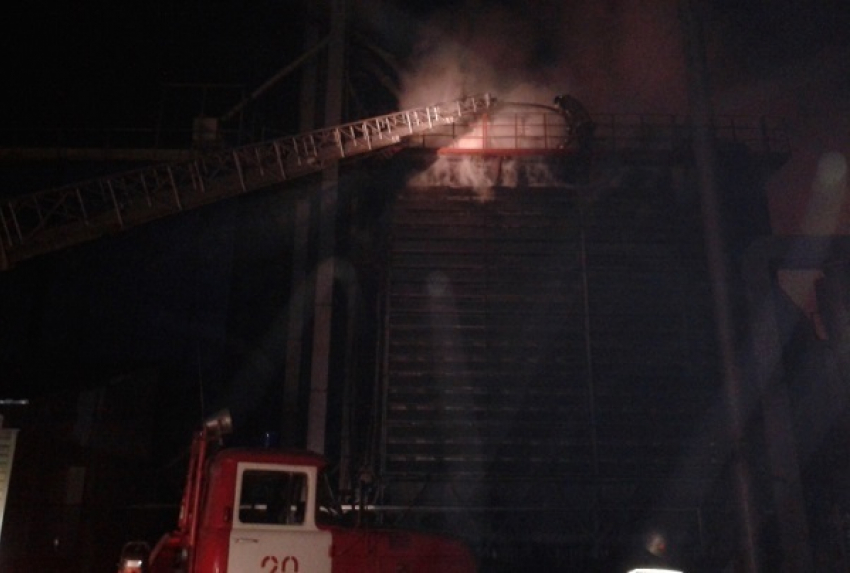 В Борисоглебске произошёл пожар на маслозаводе