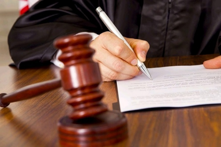 В Борисоглебске мать близнецов приговорили к 8 годам колонии за торговлю  наркотиками