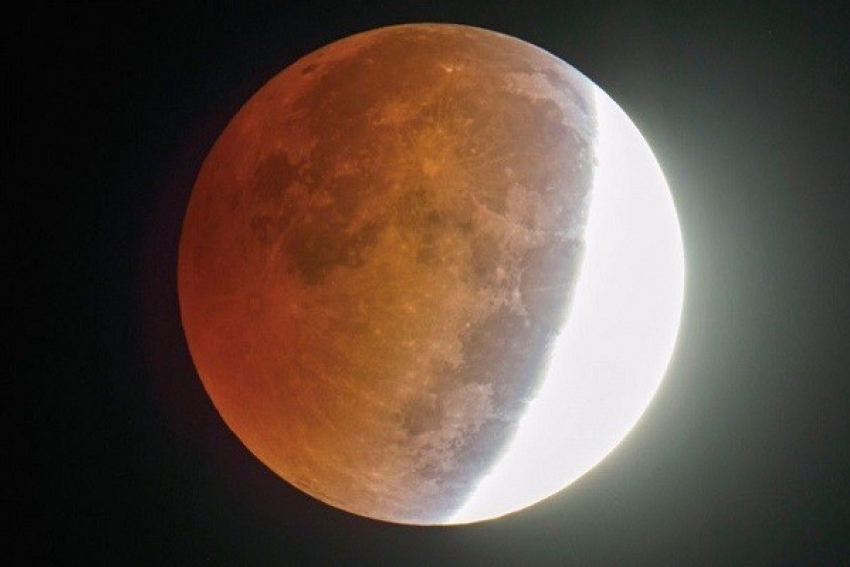 На этой неделе борисоглебцев ожидает багровая Луна и оранжевый Марс