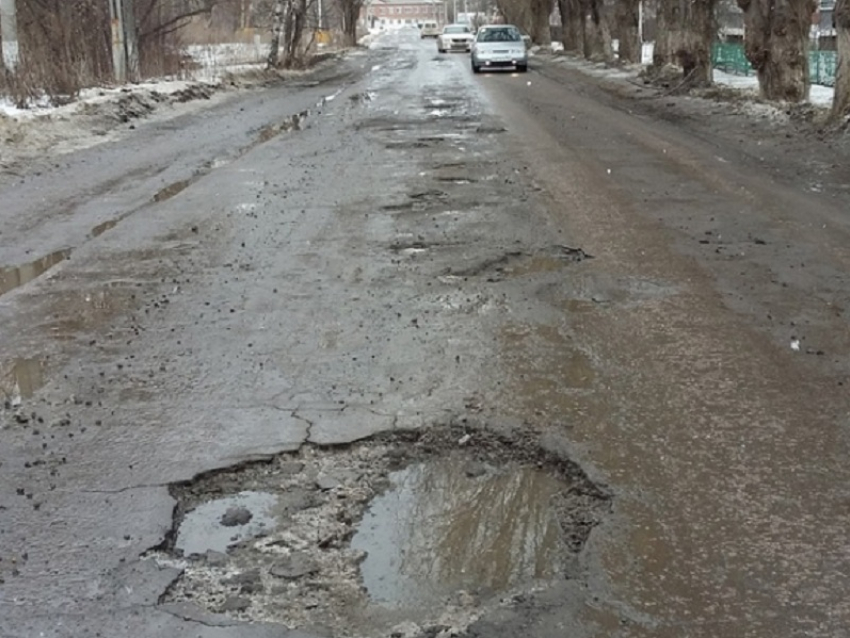 Борисоглебских чиновников оштрафуют за разбитые дороги после обращения «РОДИНЫ»
