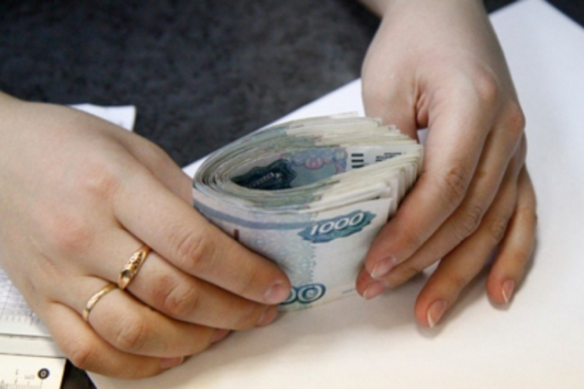 Полицейскими задержана псевдо соцработница, обманувшая пенсионера в Новохоперском районе.