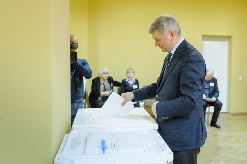 Александр Гусев принял участие в голосовании на выборах Президента Российской Федерации