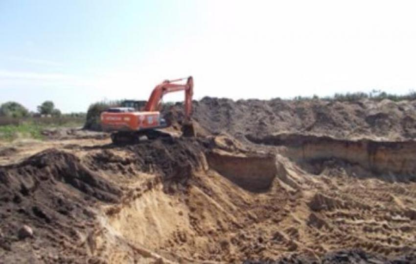 Незаконная добыча песка выявлена в селе Чигорак Борисоглебского района