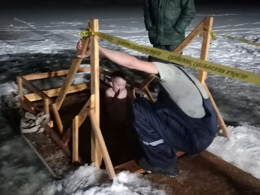 Две купели оборудуют в Новохоперском районе на Крещение