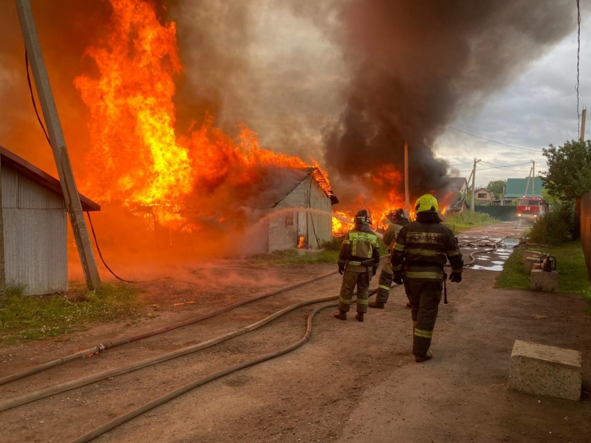 Труп женщины нашли в сгоревшем доме в Поворино