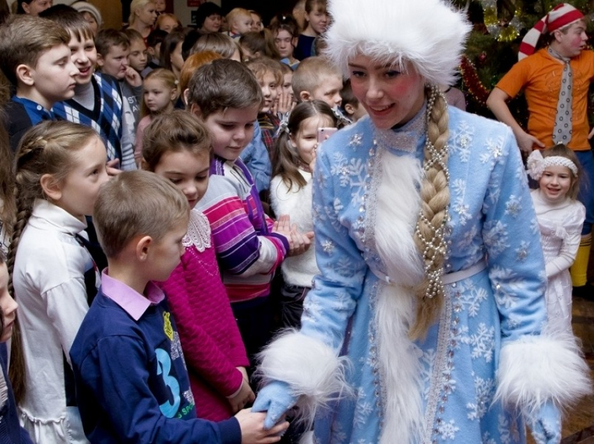 Борисоглебский драмтеатр пригласил юных зрителей на новогоднее представление