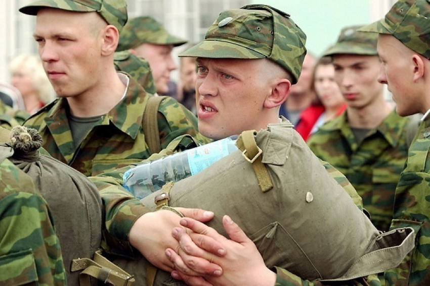В Воронежской области в весенний призыв от службы в армии уклонилась почти половина призывников 