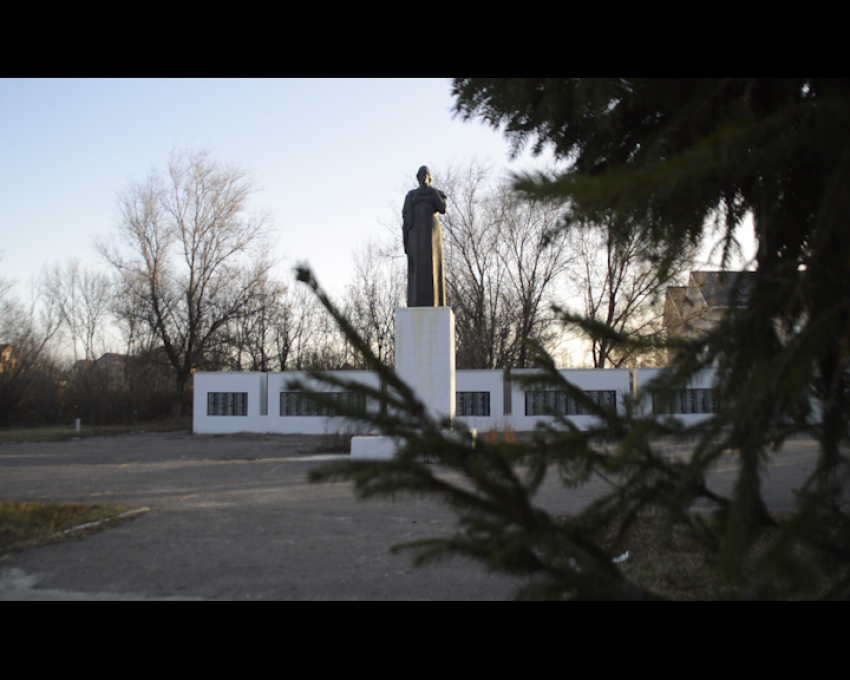 Вечные огни в Борисоглебске не горят даже в праздник героев