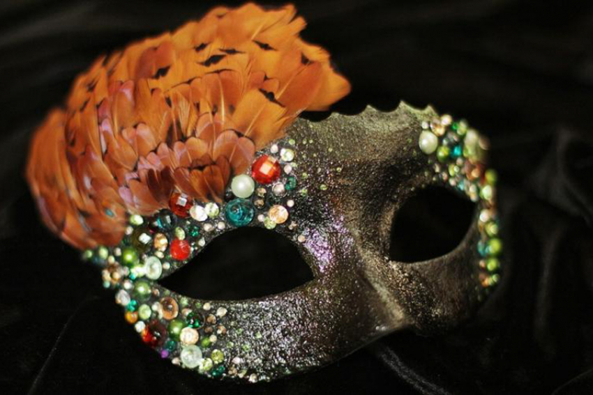 В Борисоглебске прошел конкурс карнавальных масок 