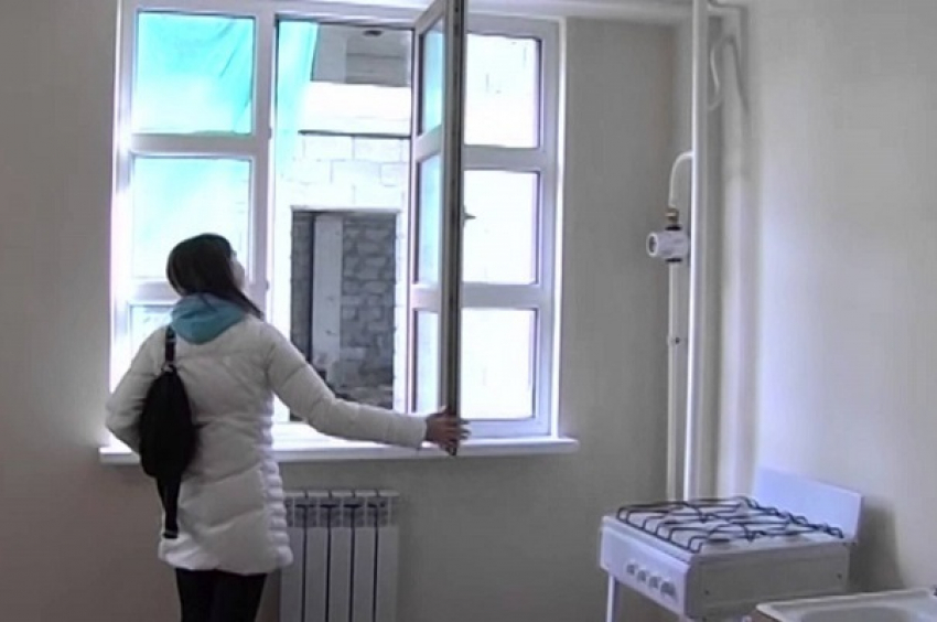 В Воронежской области собственное жилье получат 320 детей-сирот